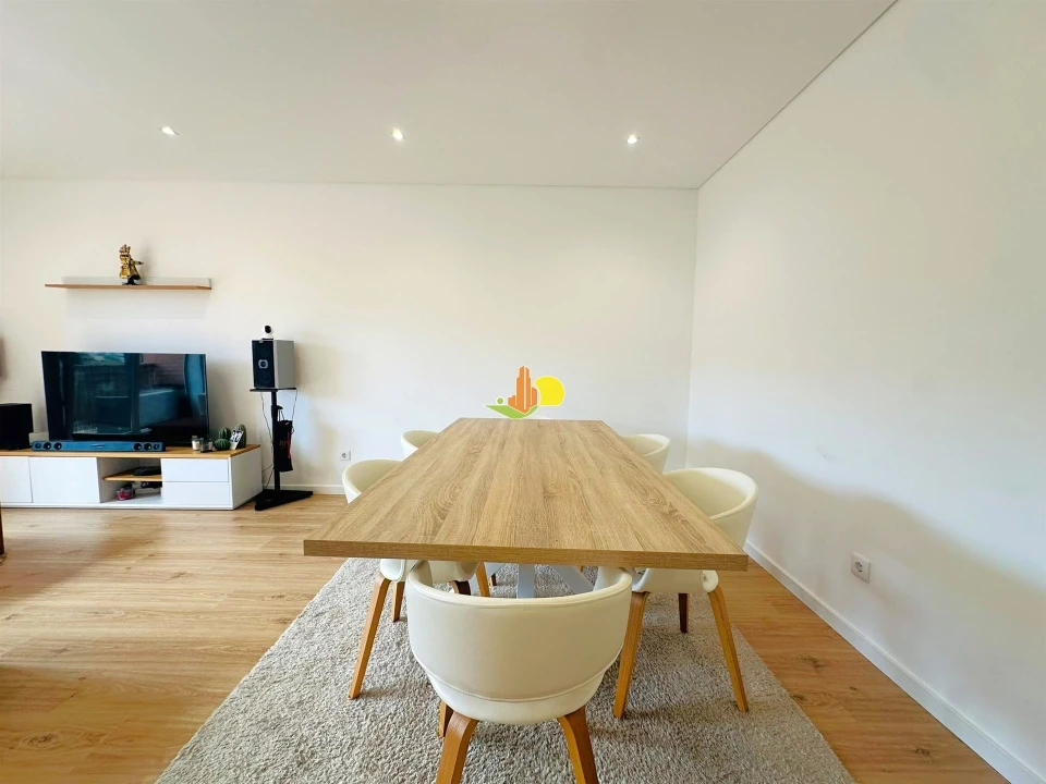 Apartamento T3 para Venda em Tavarede Foto 9