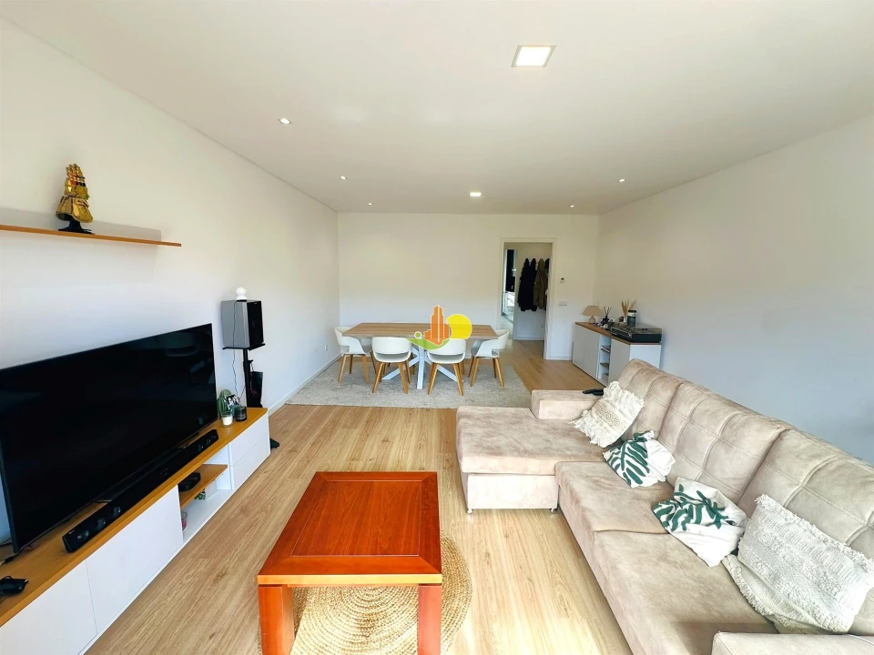 Apartamento T3 para Venda em Tavarede Foto 11