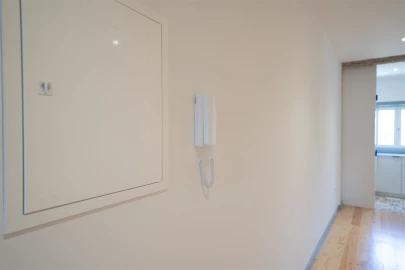 Apartamento T2 para Arrendamento em Oliveira, São Paio e São Sebastião