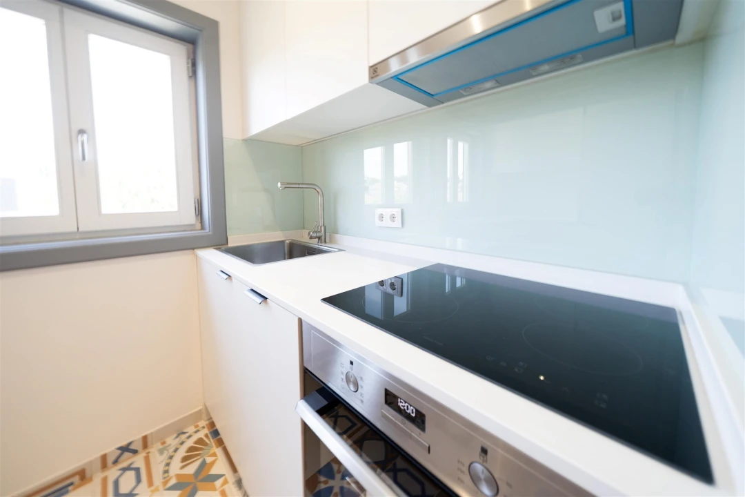 Apartamento T2 para Arrendamento em Oliveira, São Paio e São Sebastião Foto 13