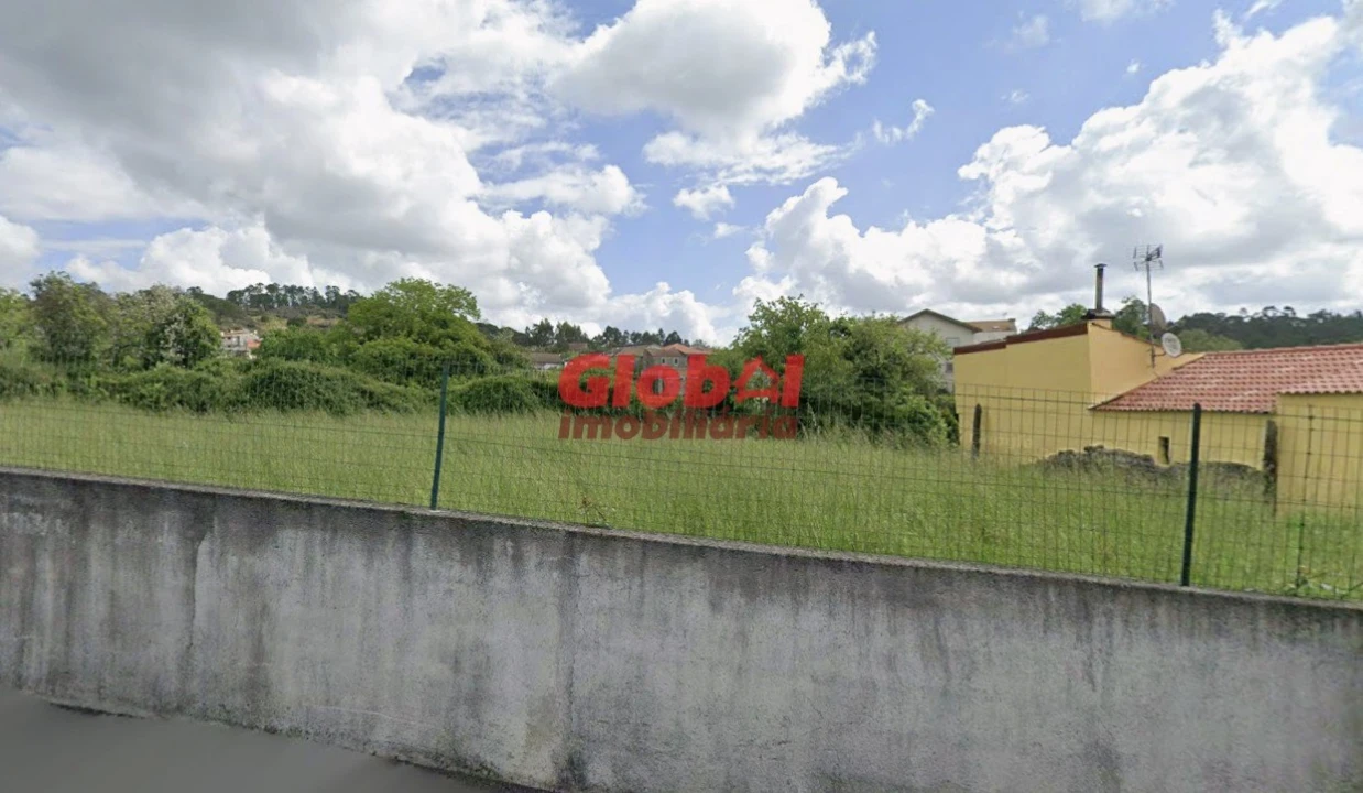Terreno para Venda em São Cipriano e Vil de Souto Foto 1