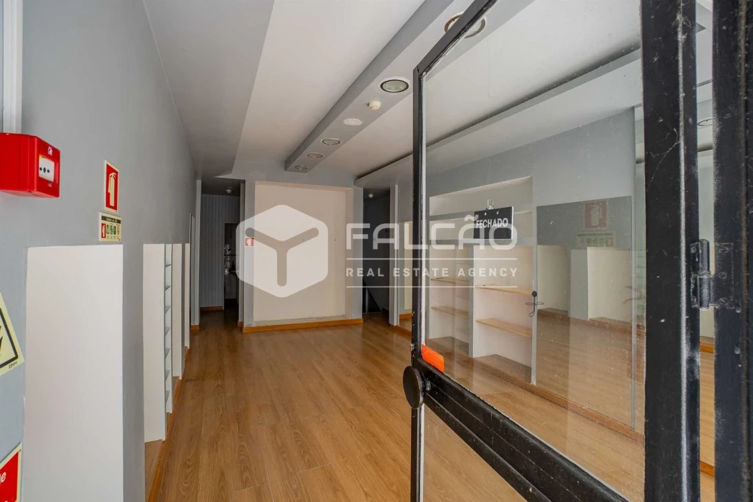 Loja para Arrendamento em Marvila, Ribeira Santarém, São Salvador, São Nicolau Foto 42