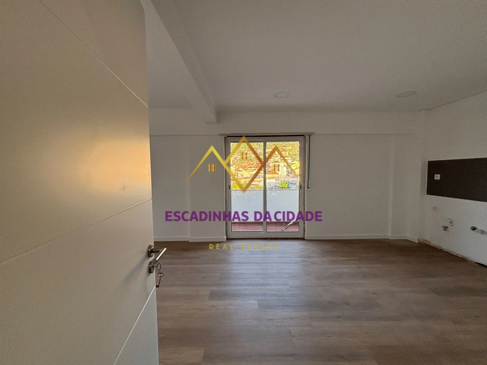 Apartamento T2 para Venda em Odivelas Foto 15