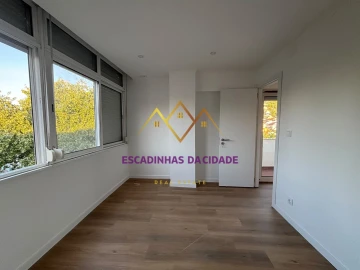 Apartamento T2 para Venda em Odivelas