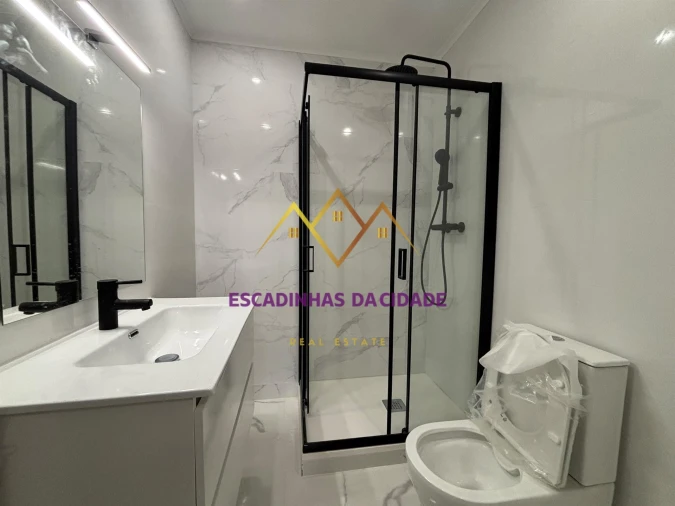 Apartamento T2 para Venda em Odivelas Foto 16