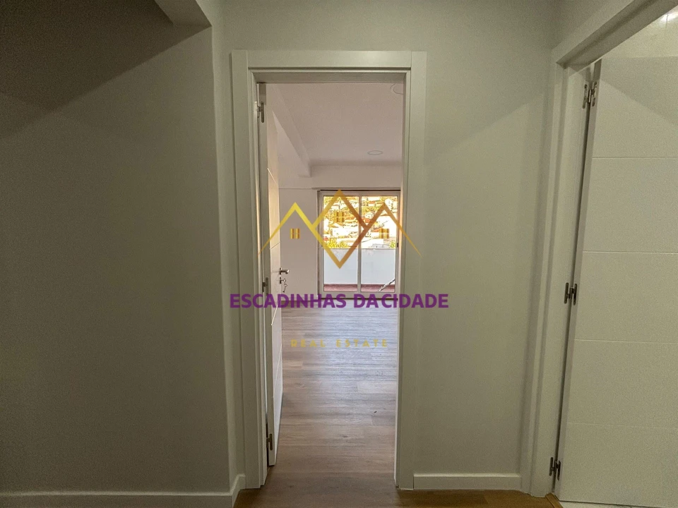 Apartamento T2 para Venda em Odivelas Foto 19