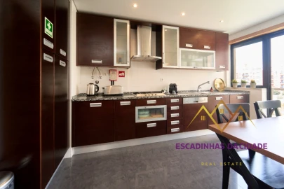 Apartamento T3 para Arrendamento em Parque das Nações