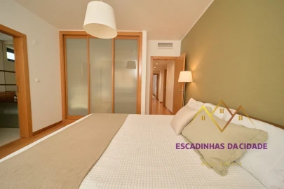 Apartamento T3 para Arrendamento em Parque das Nações