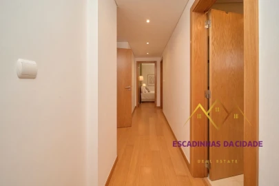 Apartamento T3 para Arrendamento em Parque das Nações