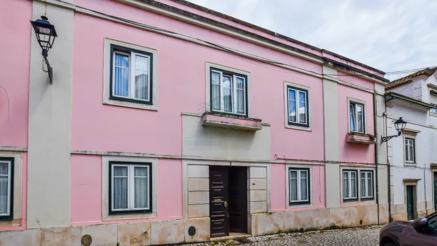 Moradia T7 para Venda em Torres Novas (Santa Maria, Salvador e Santiago)
