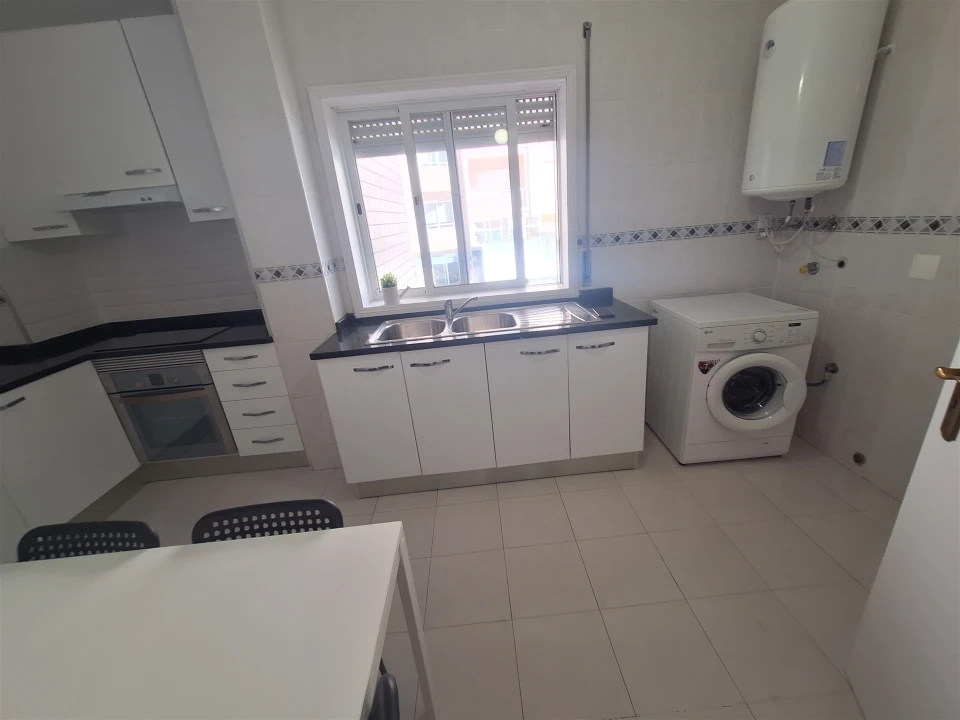 Apartamento T2 para Arrendamento em Mafamude e Vilar do Paraíso Foto 9