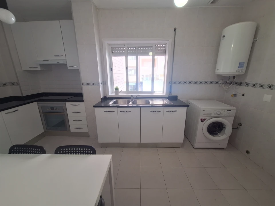 Apartamento T2 para Arrendamento em Mafamude e Vilar do Paraíso Foto 10