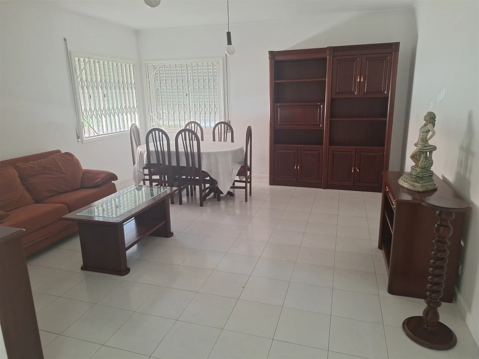 Apartamento T2 para Arrendamento em Mafamude e Vilar do Paraíso Foto 2