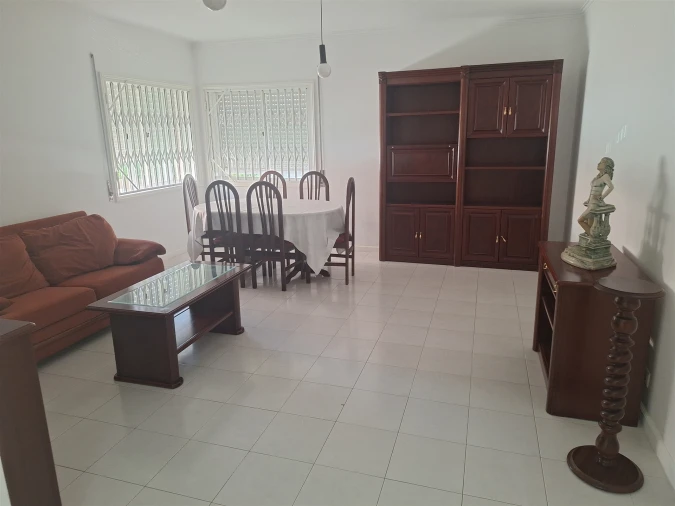 Apartamento T2 para Arrendamento em Mafamude e Vilar do Paraíso Foto 2