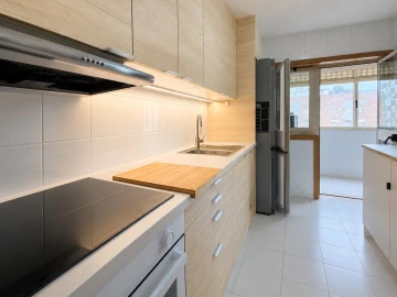Apartamento T4 para Arrendamento em São Mamede de Infesta e Senhora da Hora