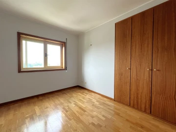 Apartamento T4 para Arrendamento em São Mamede de Infesta e Senhora da Hora
