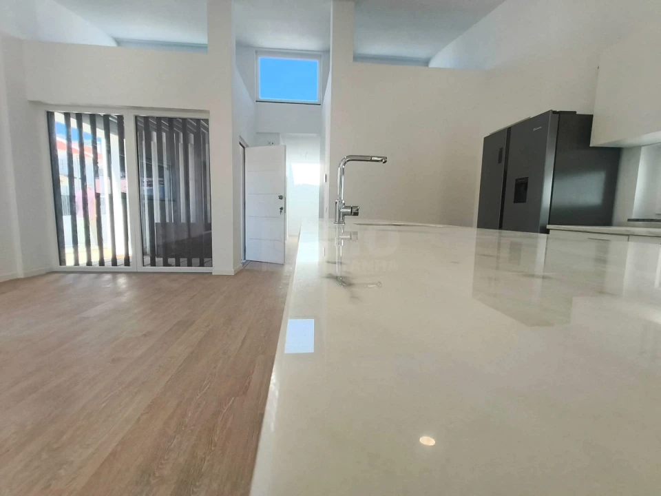 Moradia T3 para Venda em Charneca de Caparica e Sobreda Foto 11