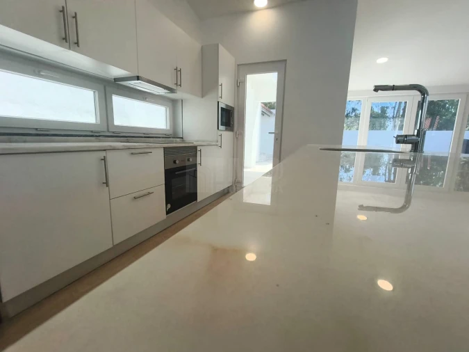 Moradia T3 para Venda em Charneca de Caparica e Sobreda Foto 9