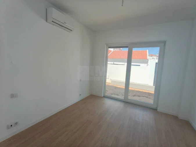 Moradia T3 para Venda em Charneca de Caparica e Sobreda Foto 15