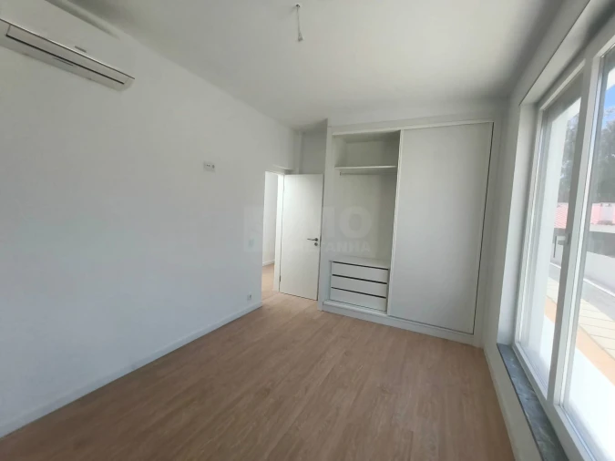 Moradia T3 para Venda em Charneca de Caparica e Sobreda Foto 18