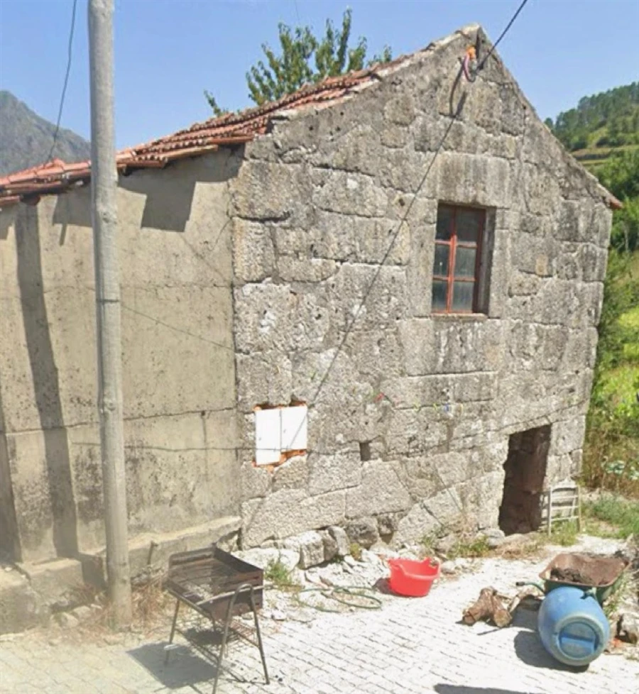 Moradia T2 para Venda em Cabril Foto 6