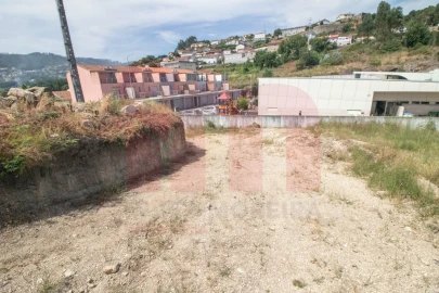 Terreno para Venda em Roriz
