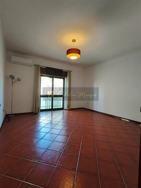 Apartamento T3 para Venda em Repeses e São Salvador
