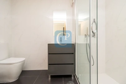 Apartamento T1 para Arrendamento em Paranhos