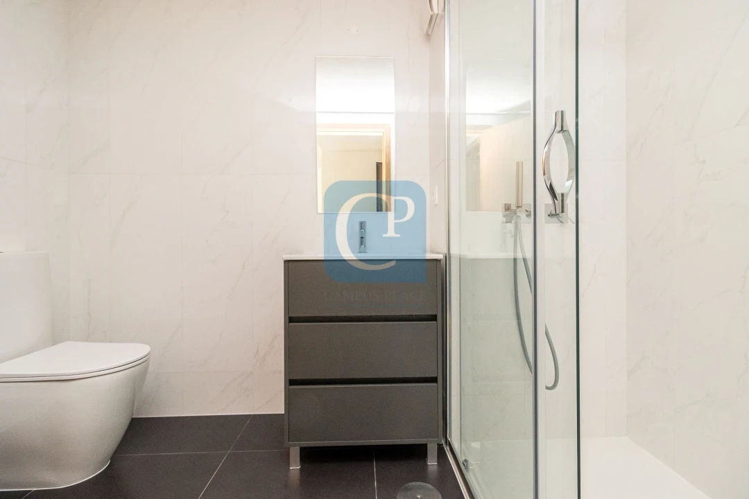 Apartamento T1 para Arrendamento em Paranhos Foto 8
