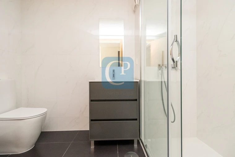 Apartamento T1 para Arrendamento em Paranhos Foto 8