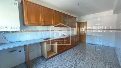 Apartamento T6 para Venda em Viseu