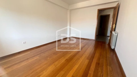 Apartamento T6 para Venda em Viseu