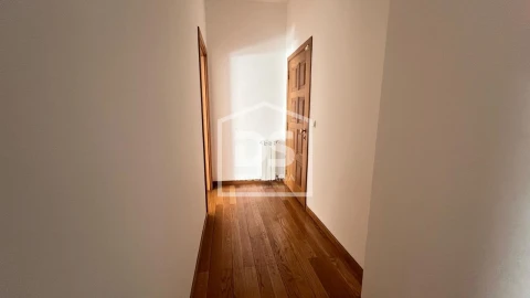 Apartamento T6 para Venda em Viseu