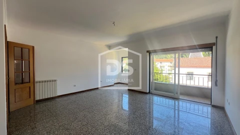 Apartamento T6 para Venda em Viseu