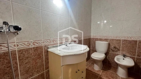 Apartamento T6 para Venda em Viseu