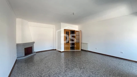 Apartamento T6 para Venda em Viseu