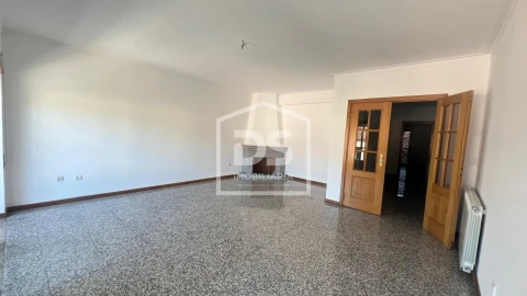Apartamento T6 para Venda em Viseu