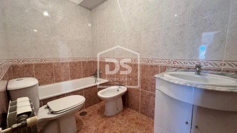 Apartamento T6 para Venda em Viseu