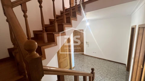 Apartamento T6 para Venda em Viseu