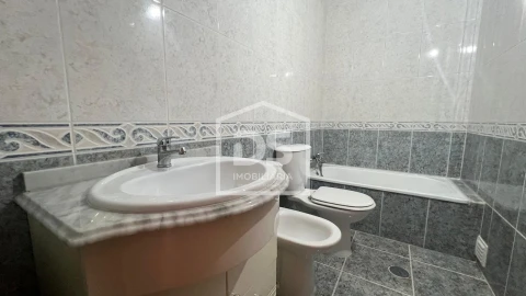 Apartamento T6 para Venda em Viseu