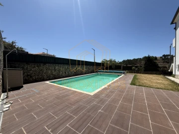 Moradia T4 para Venda em Tavarede