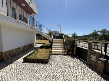 Moradia T4 para Venda em Tavarede