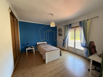 Moradia T4 para Venda em Tavarede