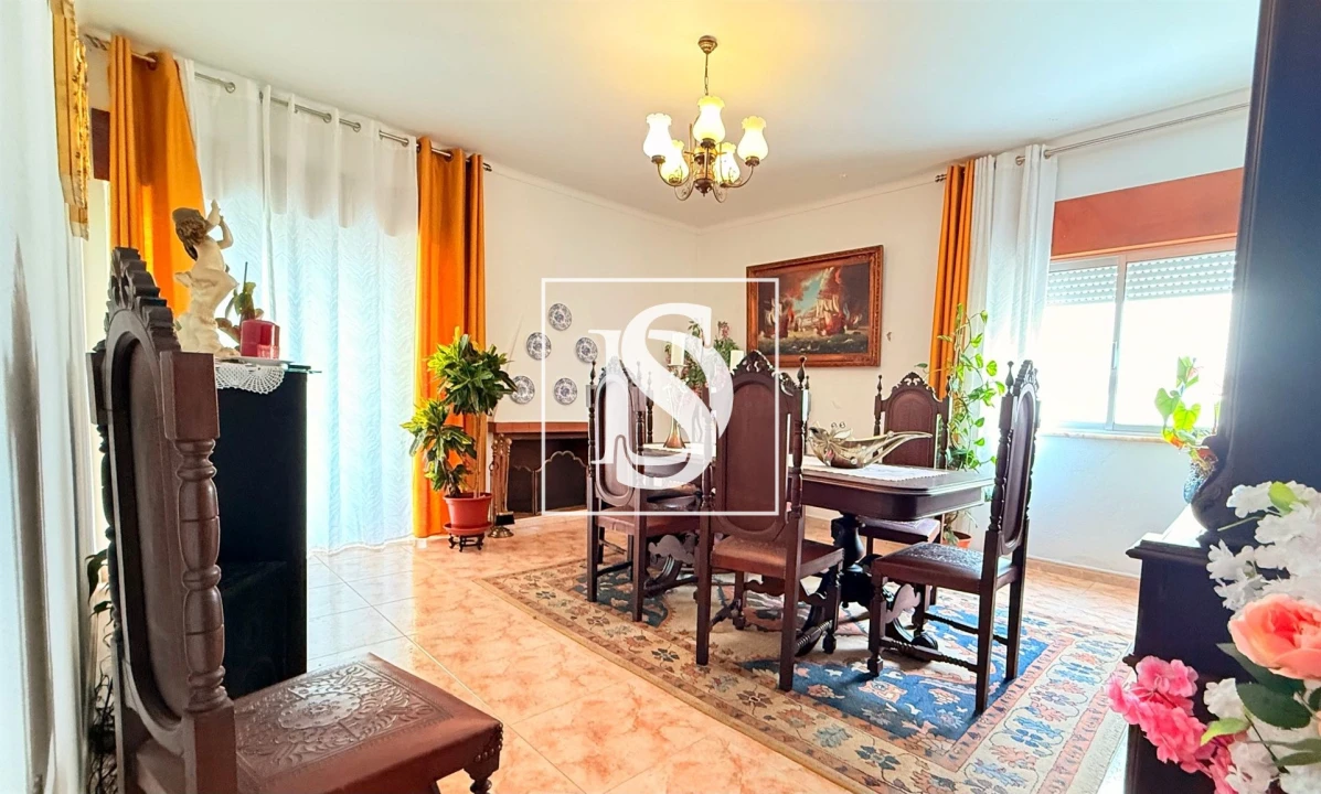 Apartamento T3 para Venda em Moita Foto 3