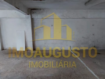 Garagem para Arrendamento em Guarda