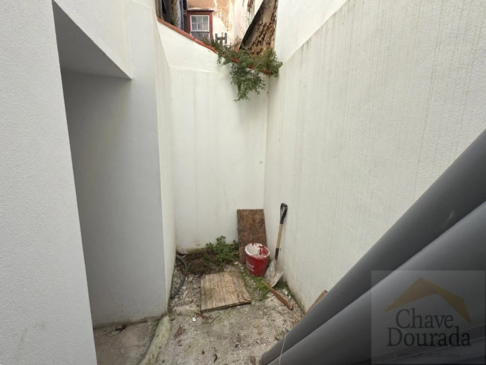 Prédio para Venda em Sé Nova, Santa Cruz, Almedina e São Bartolomeu Foto 28