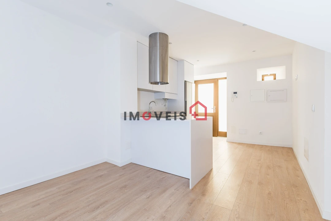Apartamento T0 para Venda em Leiria, Pousos, Barreira e Cortes Foto 3