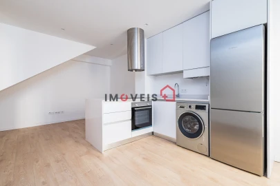 Apartamento T0 para Venda em Leiria, Pousos, Barreira e Cortes