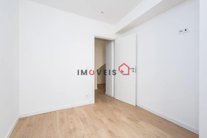 Apartamento T0 para Venda em Leiria, Pousos, Barreira e Cortes