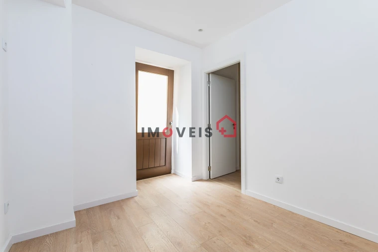 Apartamento T0 para Venda em Leiria, Pousos, Barreira e Cortes Foto 8